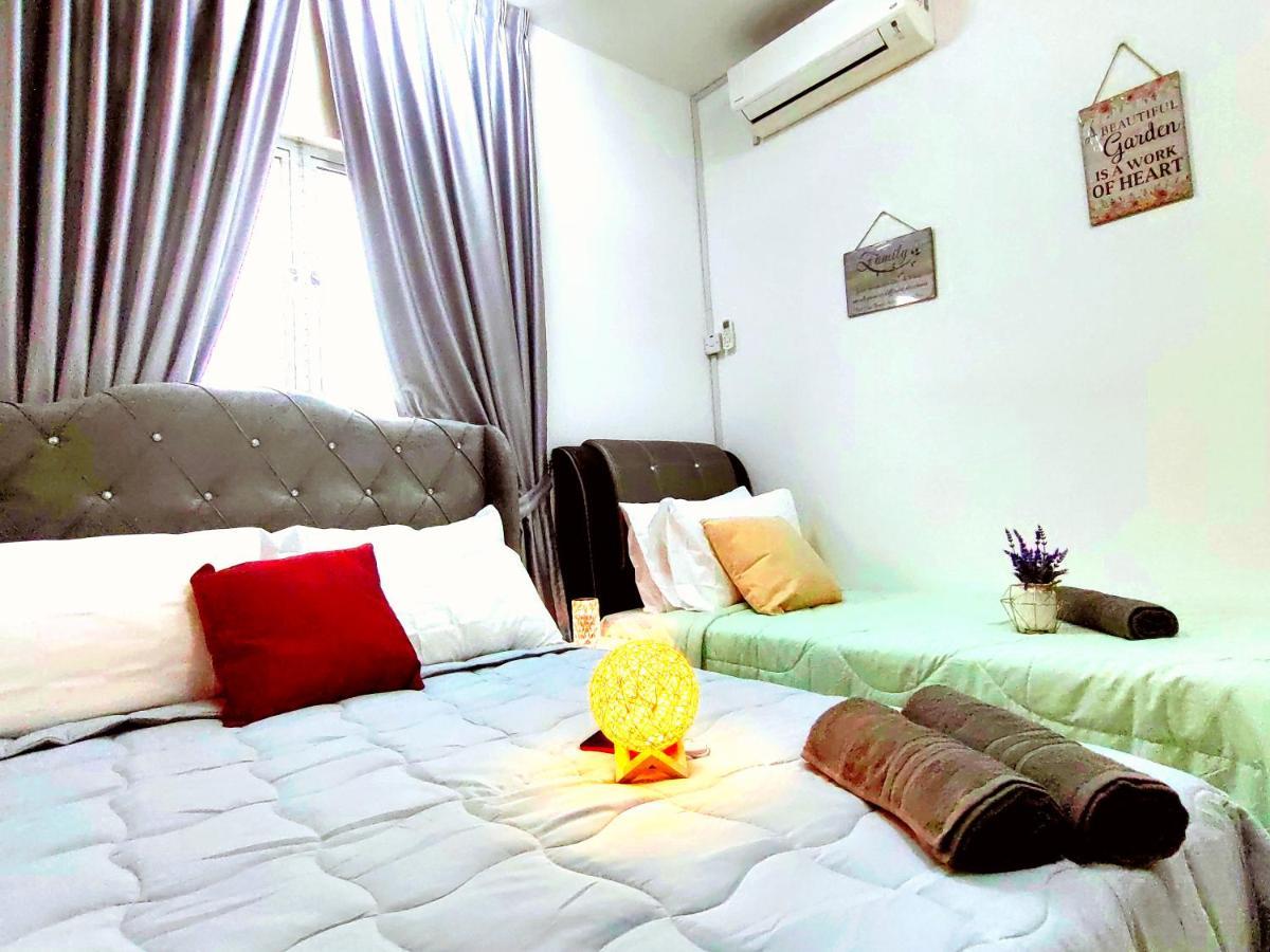 Alanis Residence 7 Pax @ Sepang Klia Kota Warisan Bagian luar foto